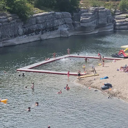Mobil-home 4 P Dans Prl Au Bord De L'ardèche Avec Piscine *