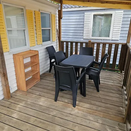 Mobil-home 4 P Dans Prl Au Bord De L'ardèche Avec Piscine Pradons